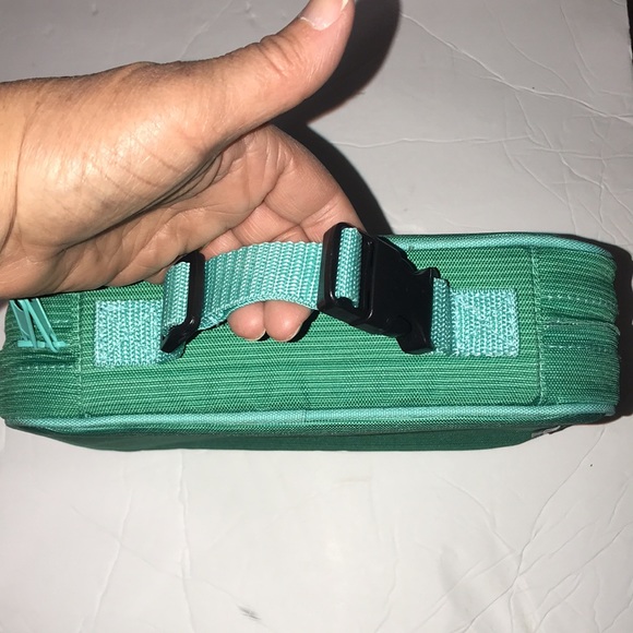 NWOT Bentology Insulated Lunch Bag - Picture 3 of 7